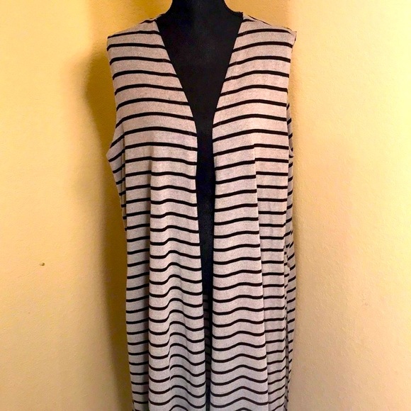 LuLaRoe Sweaters - Long Sweater Size Large